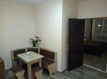 Фото номера Апартаменты с 2 спальнями Апартаменты SKY&amp;KTS Apartments г. Борисполь 10