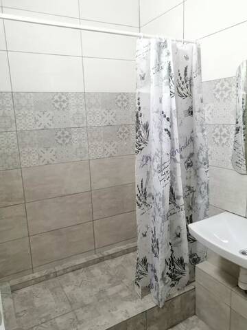 Фото номера Апартаменты с 1 спальней Апартаменты SKY&amp;KTS Apartments г. Борисполь 14